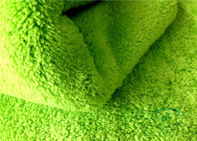 Tissu d'entretien automobile de Microfiber superbe pour le verre de Windows, serviette d'amortissement de peluche
