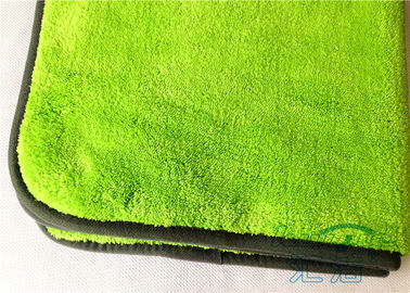 Tissu vert de serviette d'amortissement de peluche/haut de saupoudrage de Microfiber d'absorption pour le verre de Windows